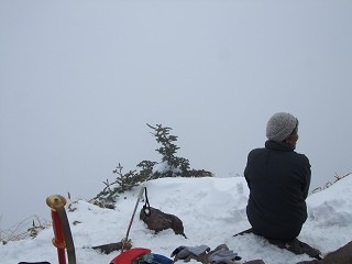 クリックすると２００８正月晴れた黒斑山にJUMP